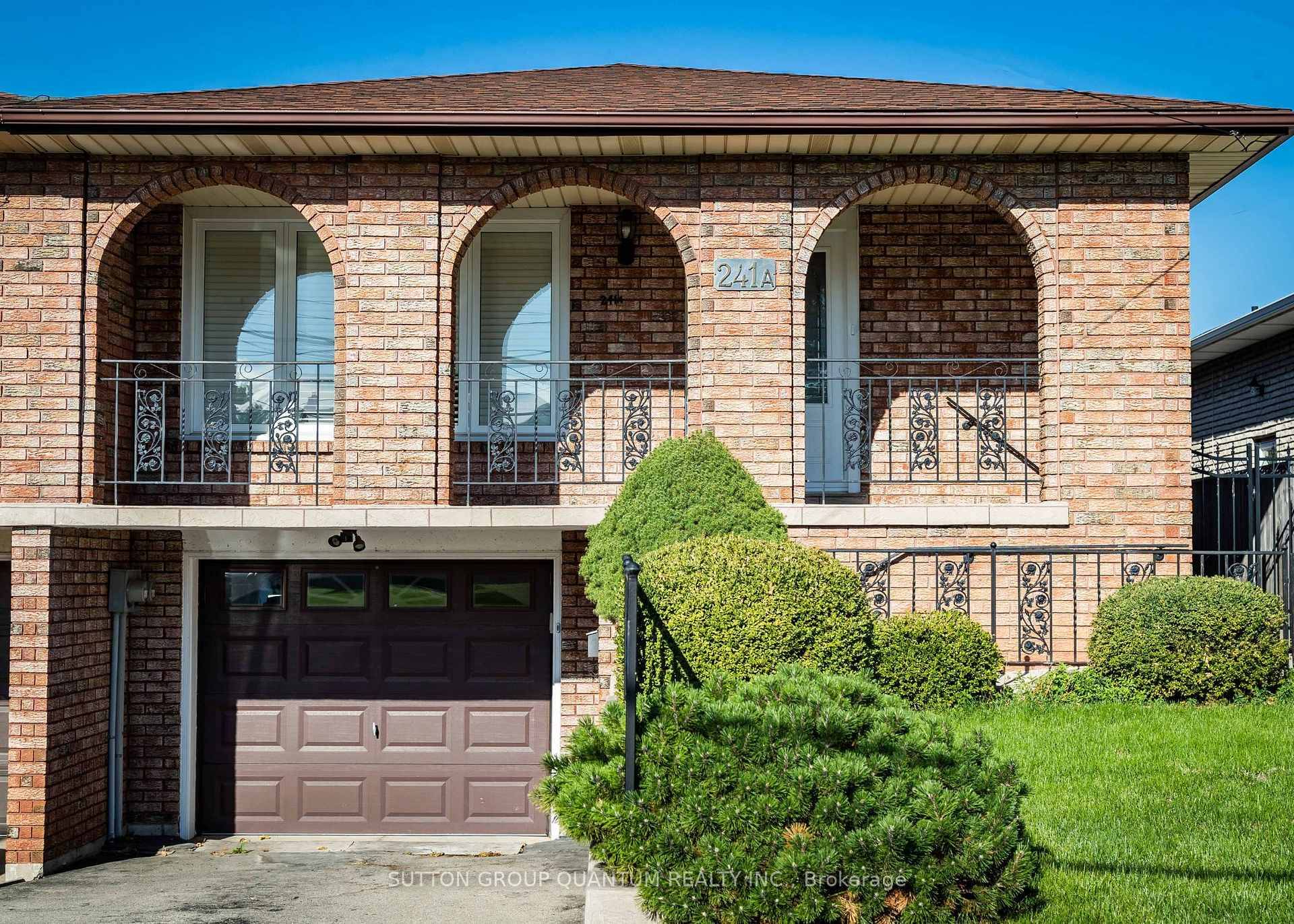 Bright amp ; Well Maintained Semi Detached Home In Prime Stoney Creek !