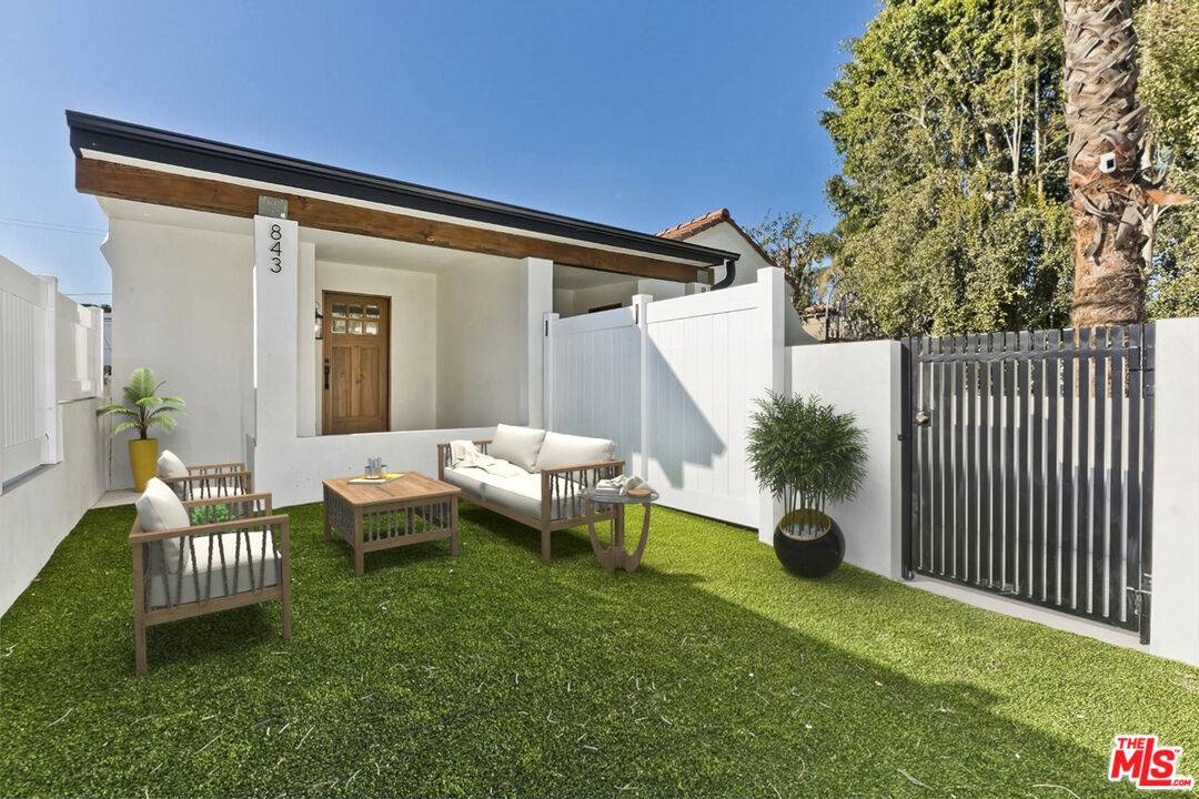 843 N Formosa Ave 3BR Hollywood Hills East La