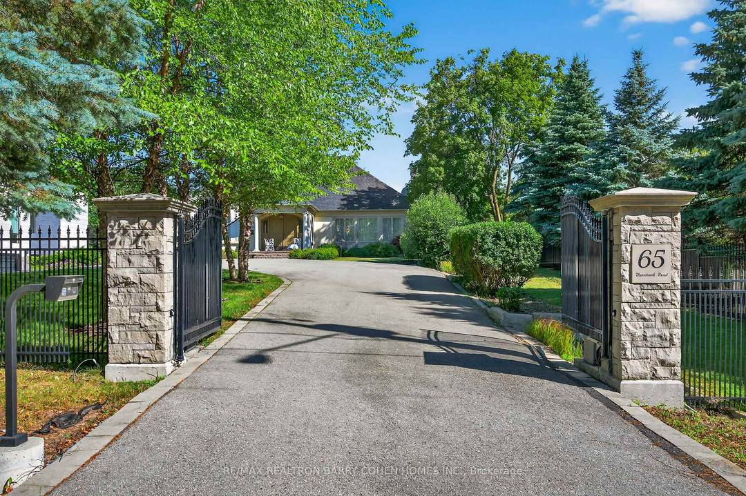 Rarely available executive bungalow backing directly onto Thornhill Golf Club, nestled in one of Thornhill's most prestigious neighbourhoods.