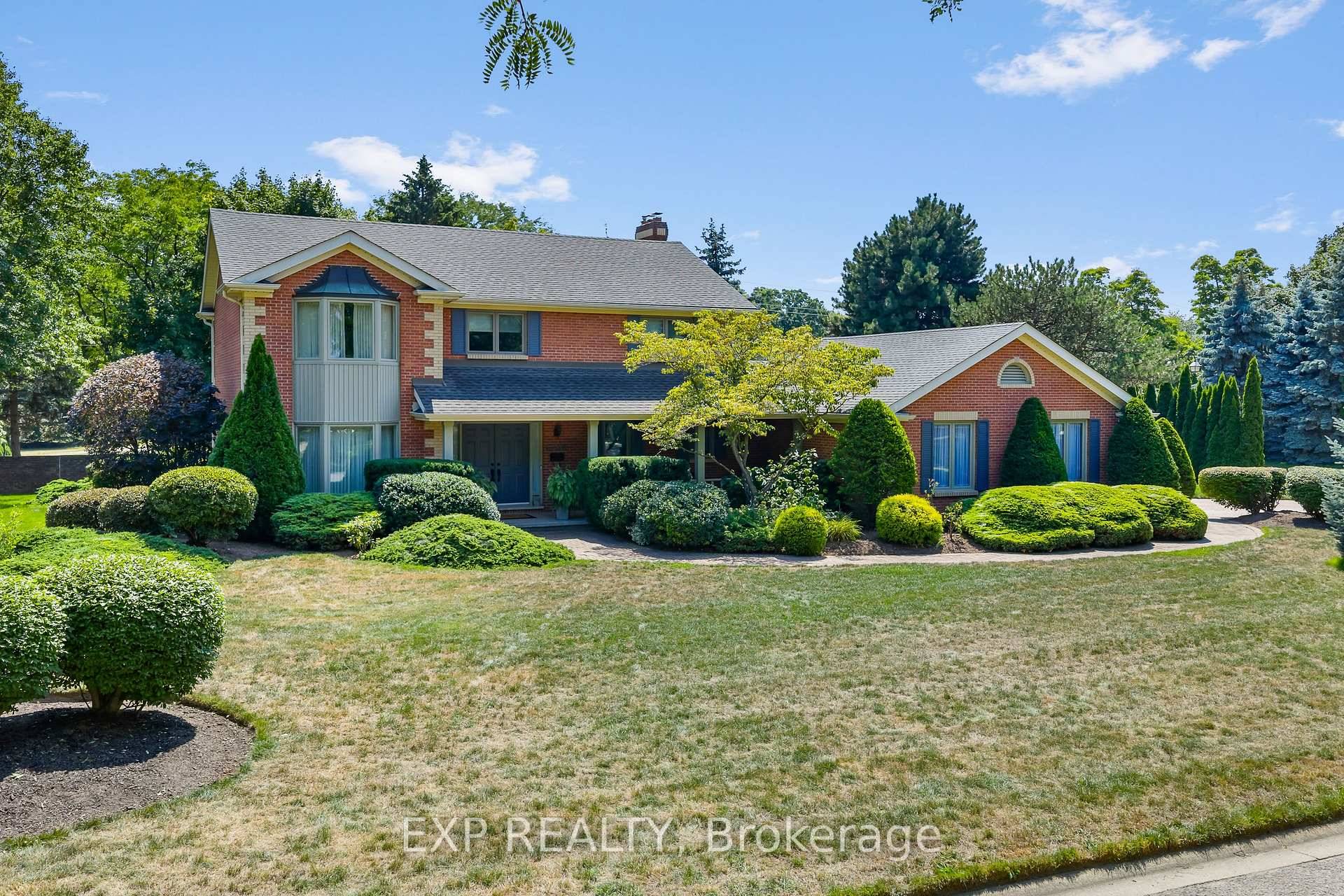 Welcome to 6748 January Drive, a distinguished residence in one of Niagara Falls most prestigious communities, Calaguiro Estates.