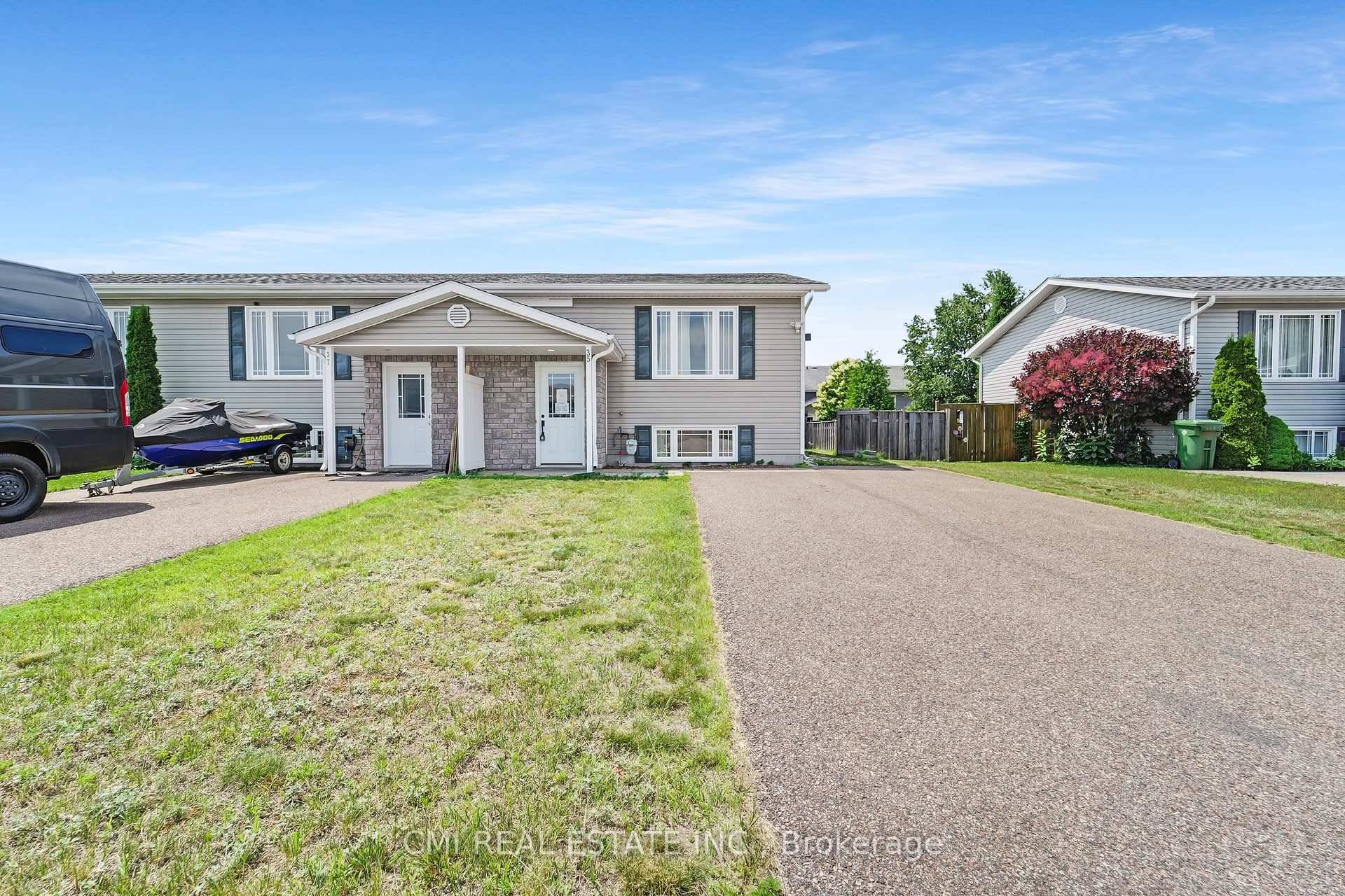 Welcome to modern living in Petawawa !