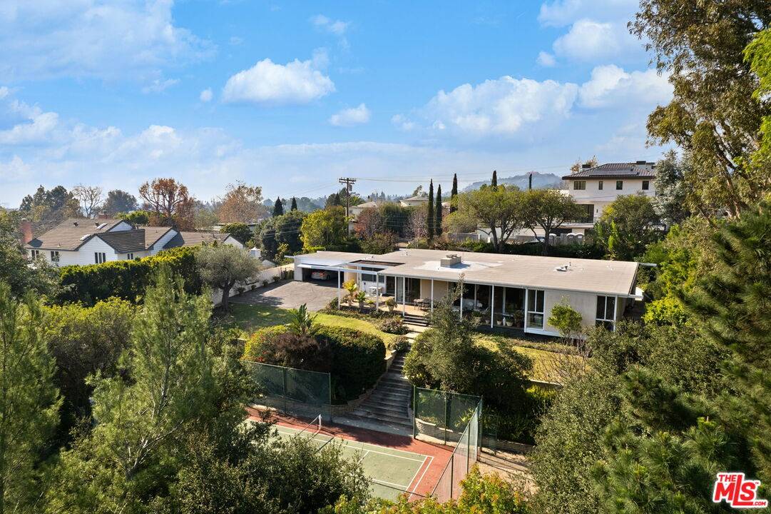 720  N Bonhill Rd 4.0 Brentwood LA