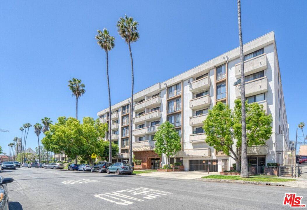 533  S St Andrews Pl 1BR La