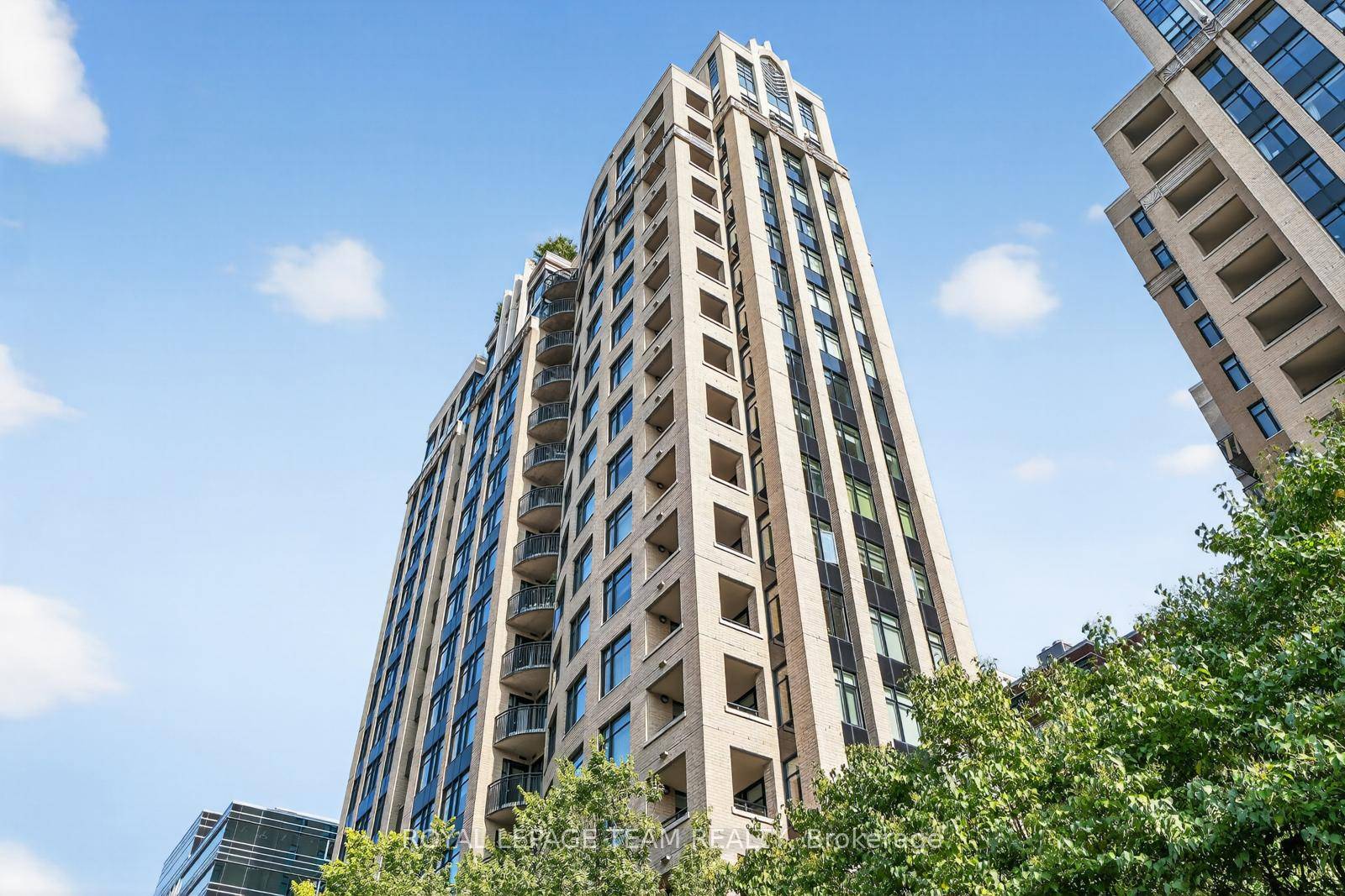Experience refined urban living in this fully renovated 19th floor corner penthouse at Hudson Park.