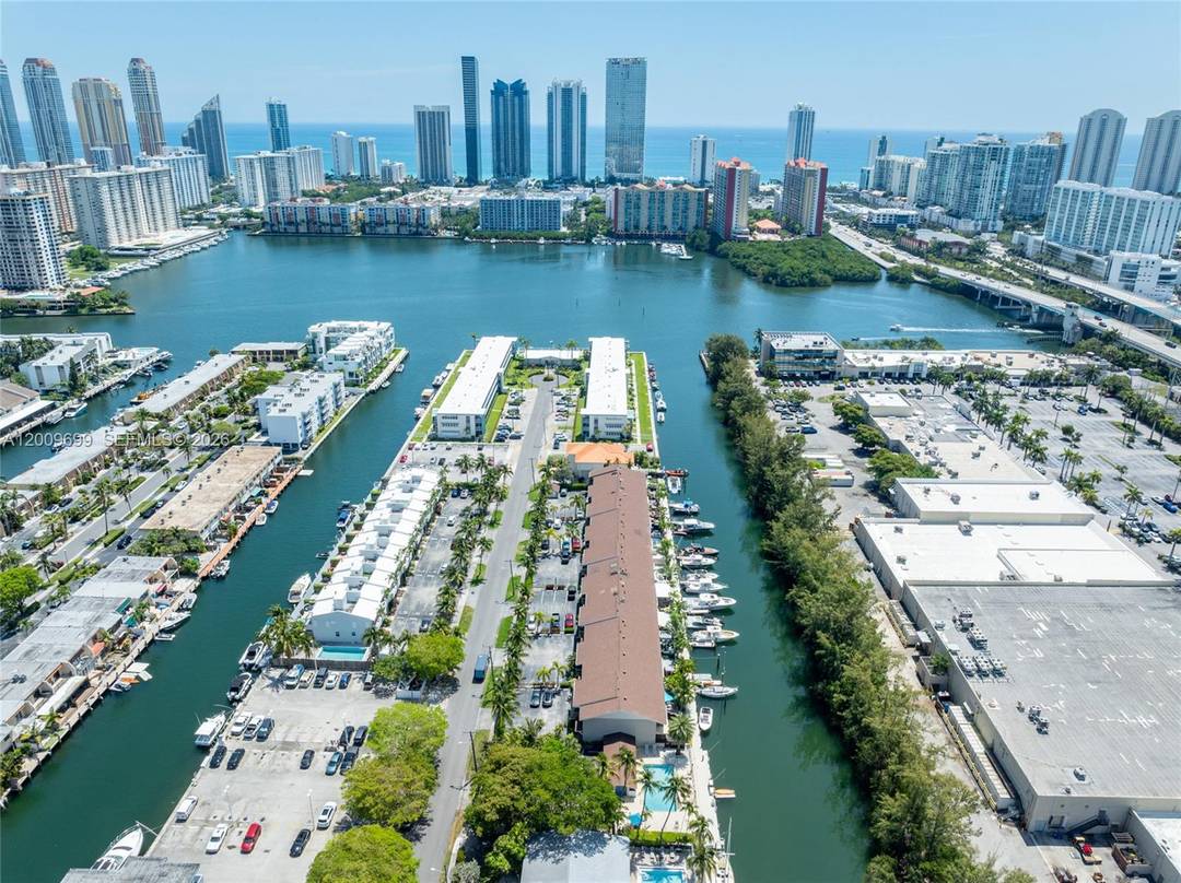 Discover the ultimate boater's paradise in one of South Florida's most exclusive enclaves.