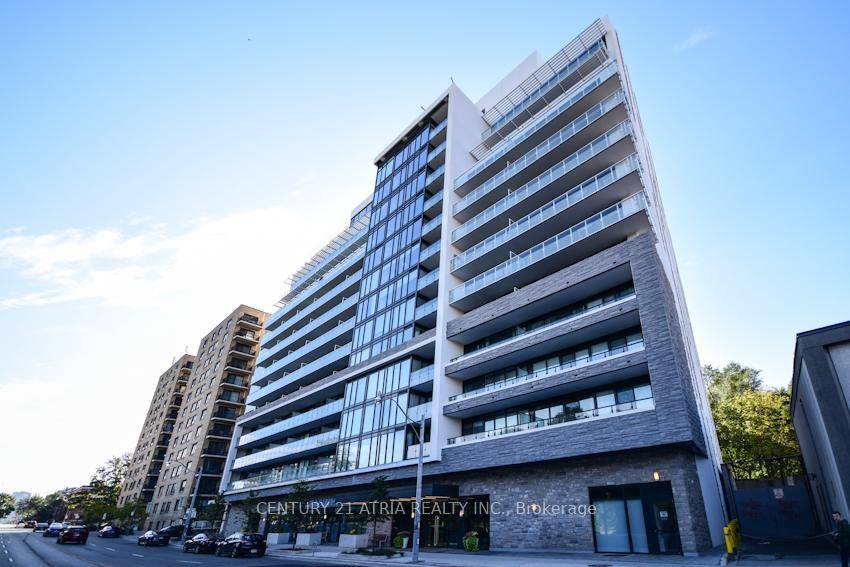 Sought After Residence at 3018 Yonge in Lawrence Park !