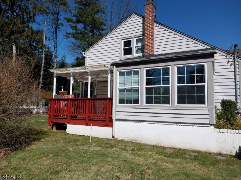 Pack your bags and move right into this beautiful home in West Orange.