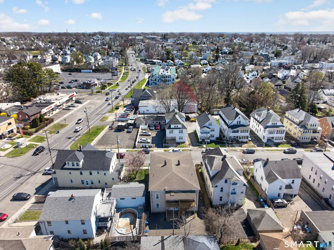 This 4 family features 20 Rooms, 8 Bedrooms, 3 Bathrooms.