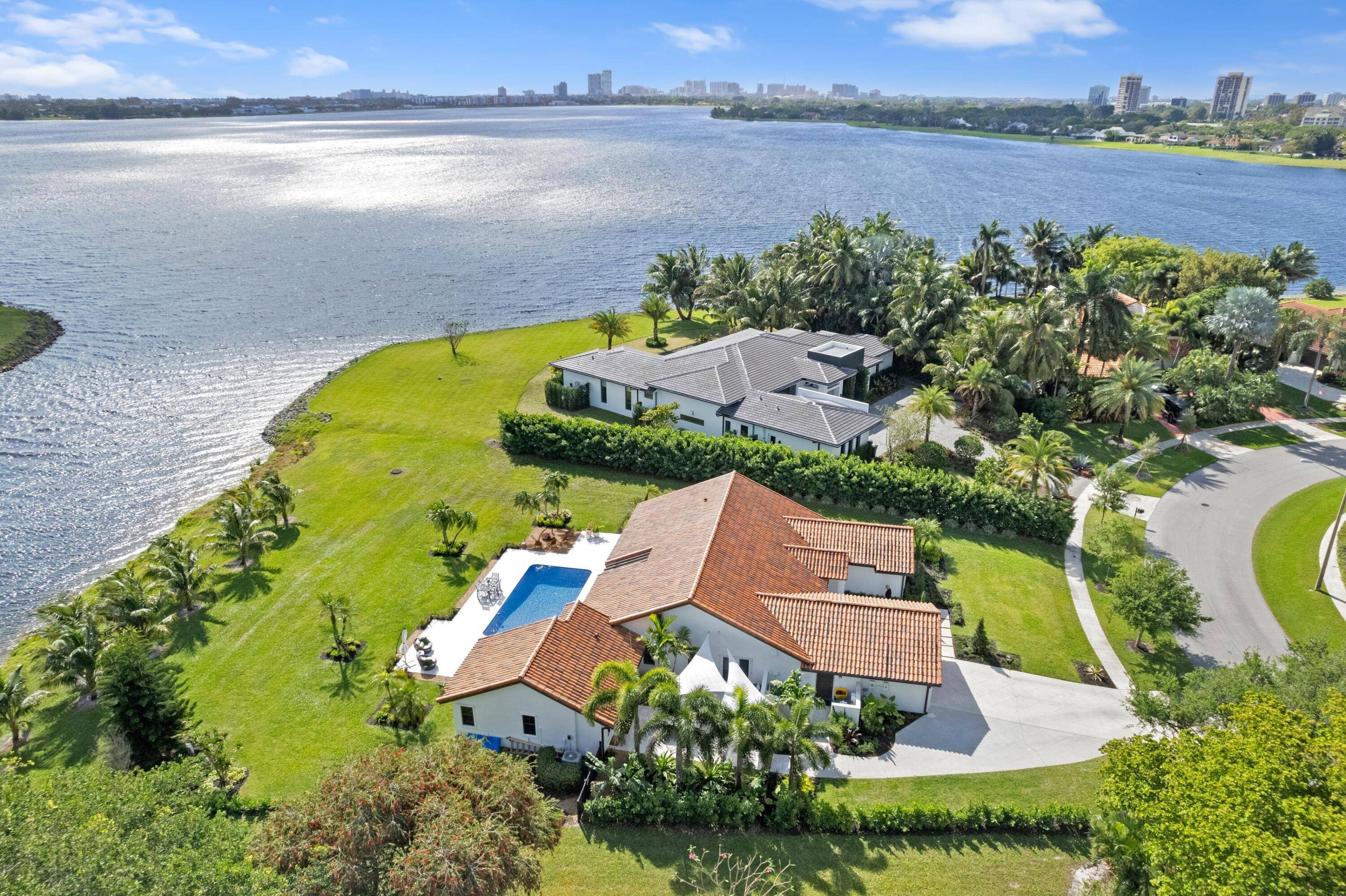 Completely remodeled and redesigned pool home in Presidential Estates.