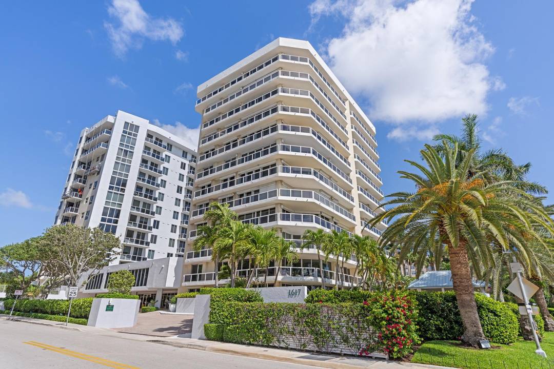 Full Service Boutique Condominium situated on the Intracoastal Waterway.