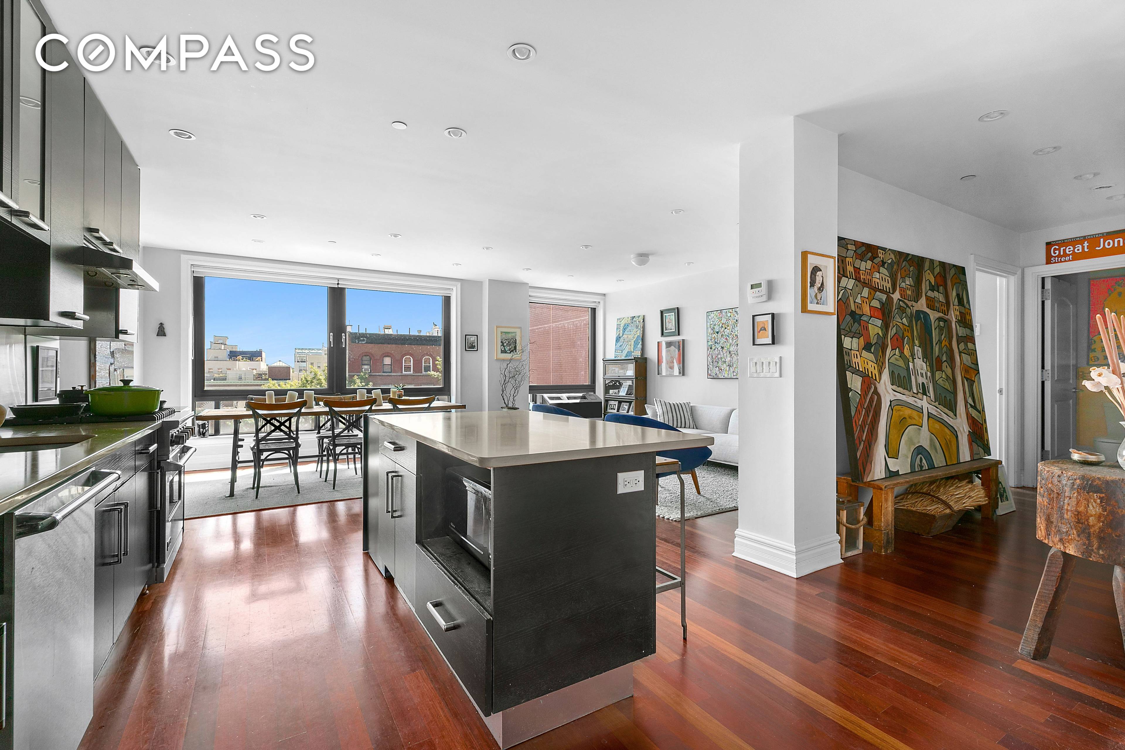 Vibrantly located at the nexus of Cobble Hill amp ; Boerum Hill, this sun drenched amp ; spacious 2 BD 2 BTH home 1350 sq ft offers open Southern exposure, ...