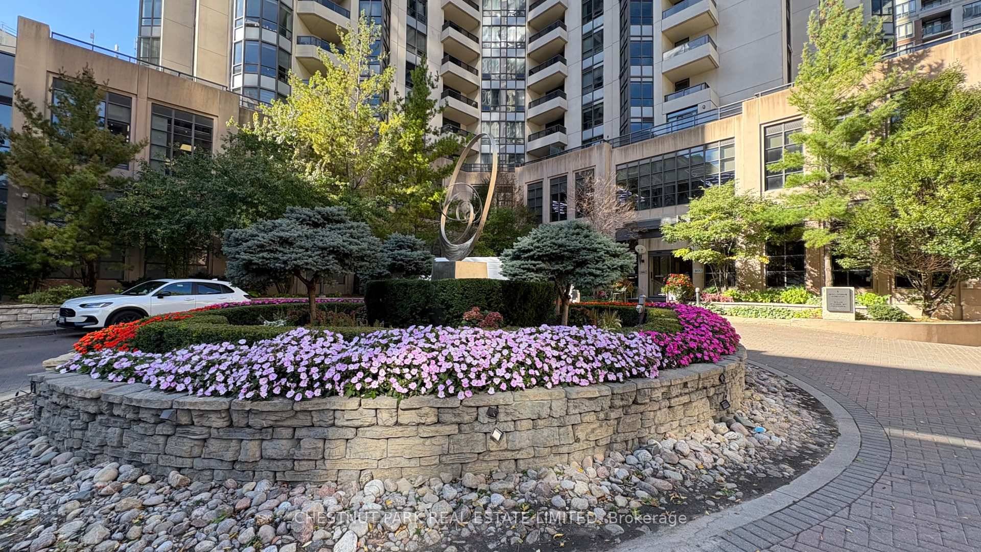 Luxurious 2 Storey, 2 Bedroom Plus Den Rare Townhouse at convenient location of Yonge and Finch.
