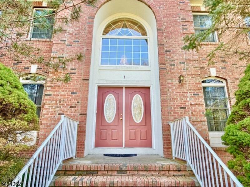 Amazing Castlebrook model in The Legends Of Monroe''.