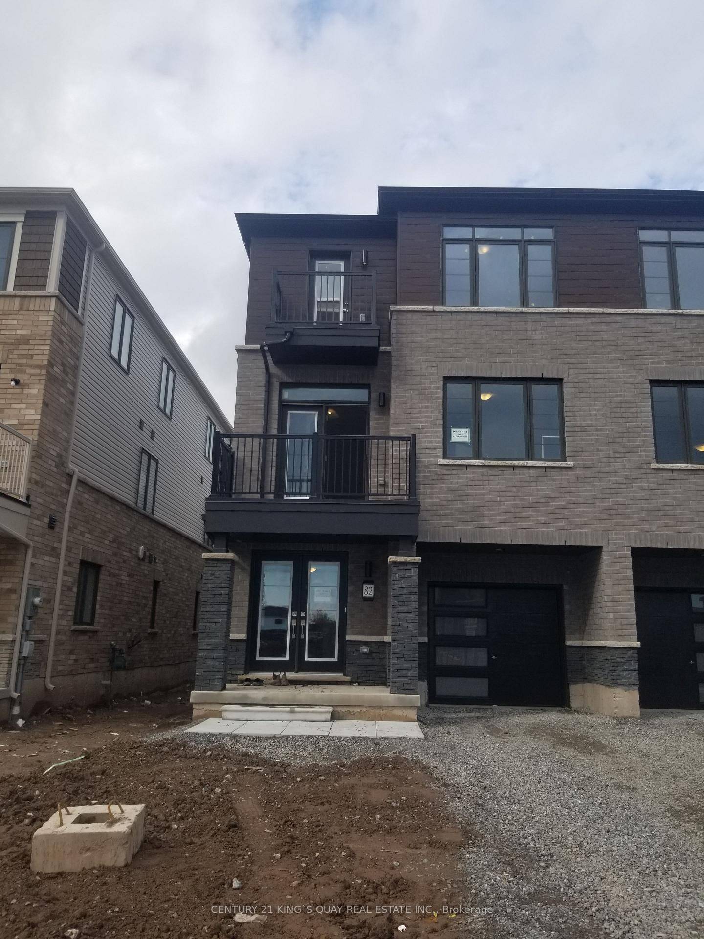 This Brand new townhouse located in the Welland just moments from all the amenities Niagara region has to offer.