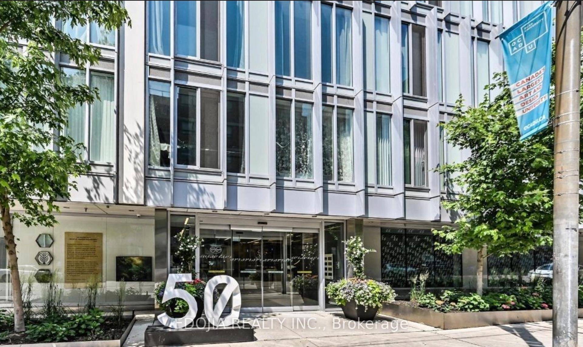 Step into this modern 1 1 bedroom, 2 bathroom suite in Tridels sought after Form condo, offering 749 sqft of open concept living with 9 ceilings and unobstructed city views.