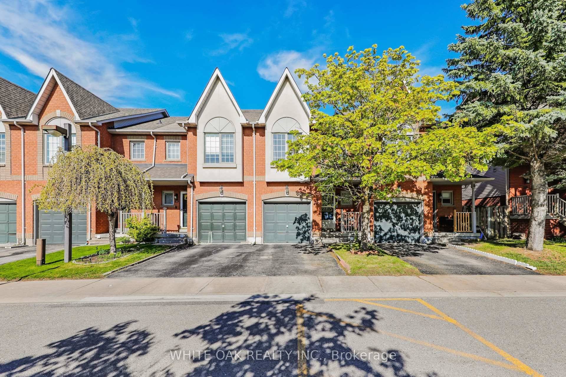 Open House Saturday 21 from 2 to 4 pm Welcome to this well maintained 3 bedroom, 3 washroom condo townhouse situated on a quiet, private street in one of Pickerings ...