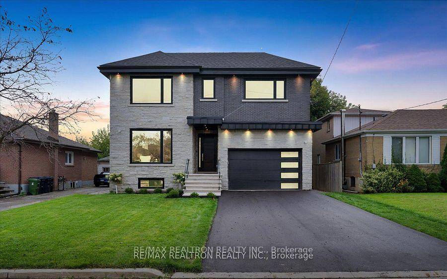 Newly Finished Modern, Gorgeous Custom Built Home.