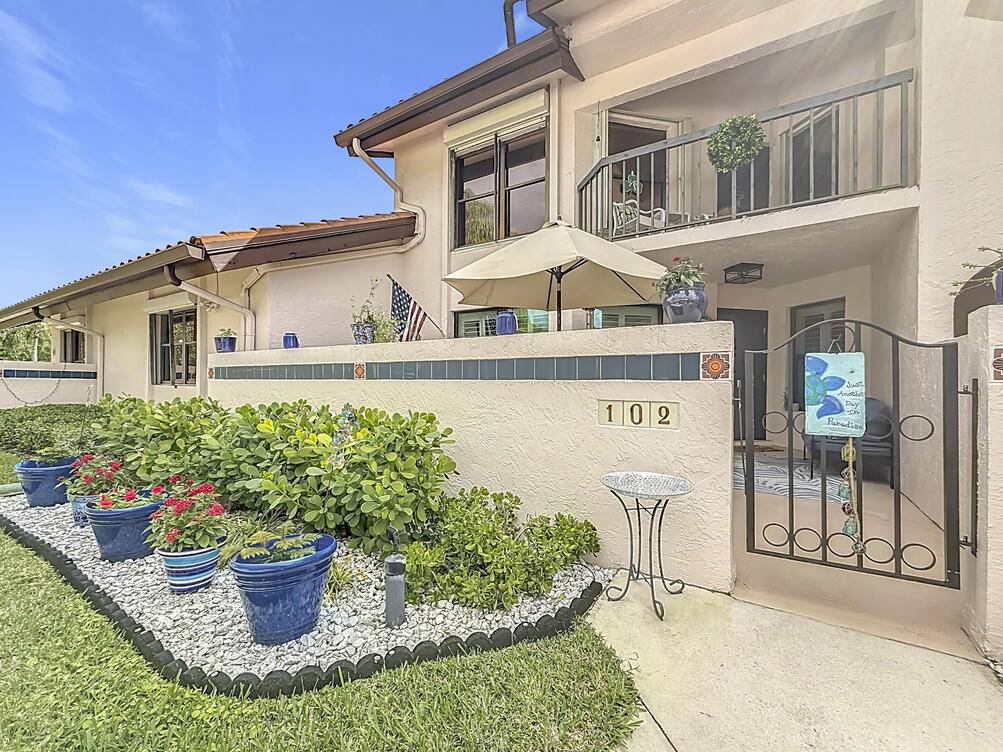 Spectacular ! Completely remodeled 1st floor unit in the beautiful community of Montego Cove !
