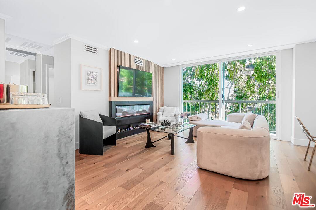 10751   Wilshire Blvd 2BR Westwood La