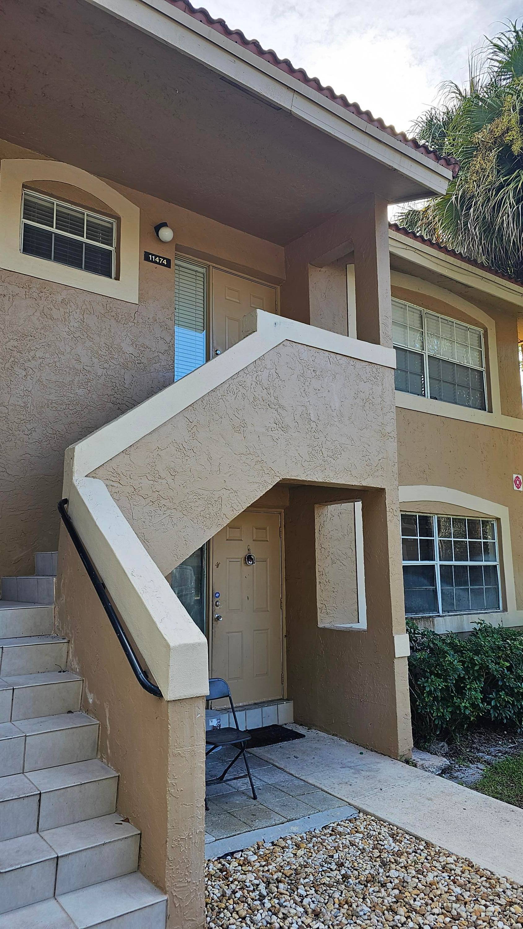 Fully updated unit with new stainless steal appliances, on the second floor corner, near schools and major main roads !