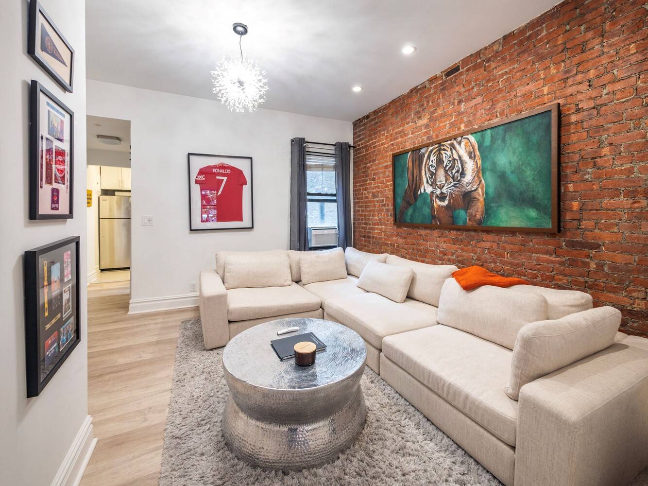 South Facing, Loft Like 1 Bedroom with Soaring Ceilings, Renovated Kitchen amp ; Bath in Prime Murray Hill Welcome to Apartment 1A at 133 East 30th Street a rare opportunity ...