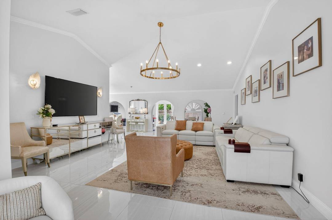 Welcome to Timbercreek, one of Boca Raton's most prestigious communities.