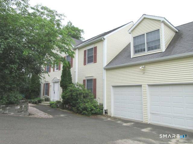 Peaceful energy efficient house on Tarrywile Lake with open flowing floor plan and lovely lake views.