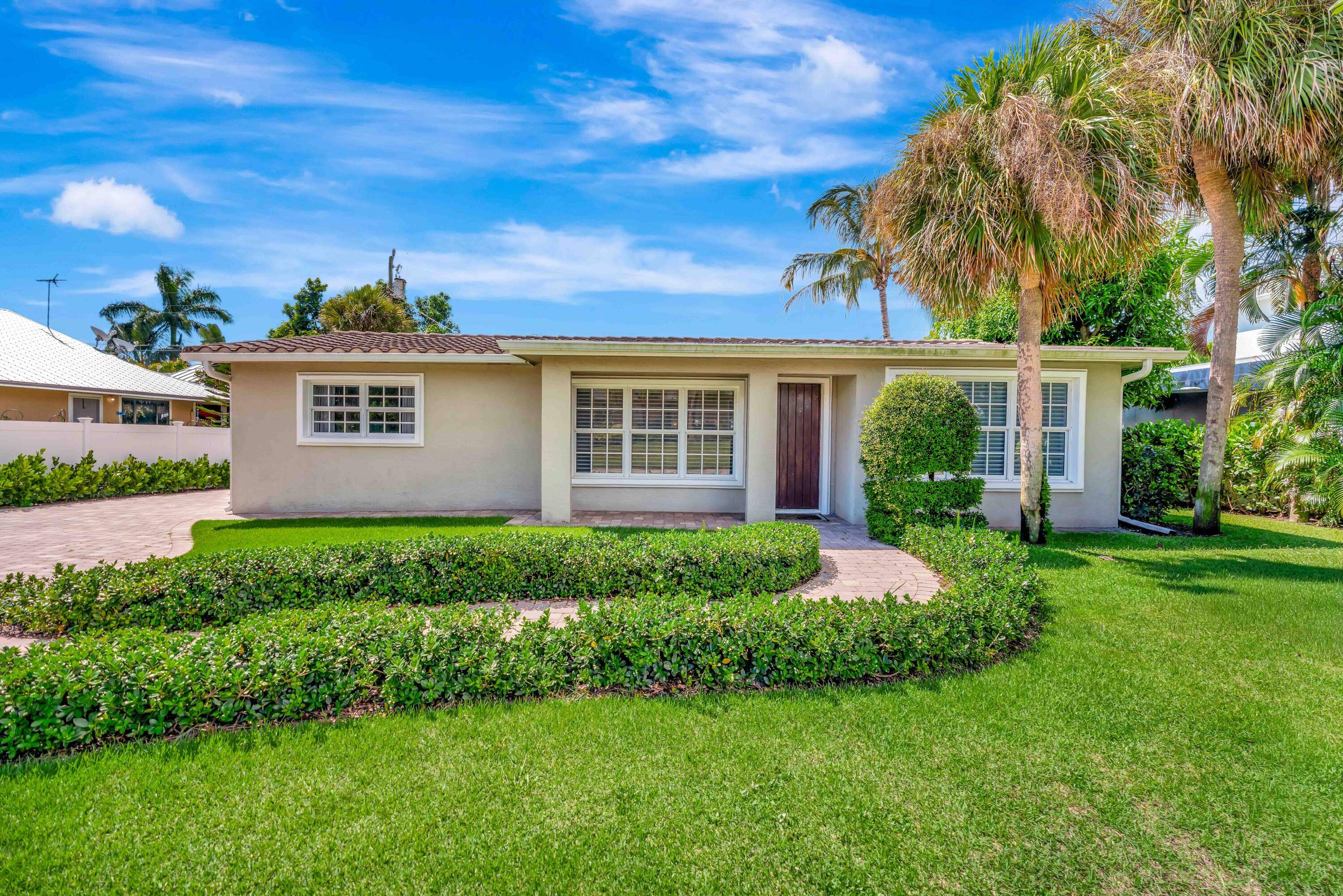 Exceptional Property in Prime North Palm Beach Location No City Tax !