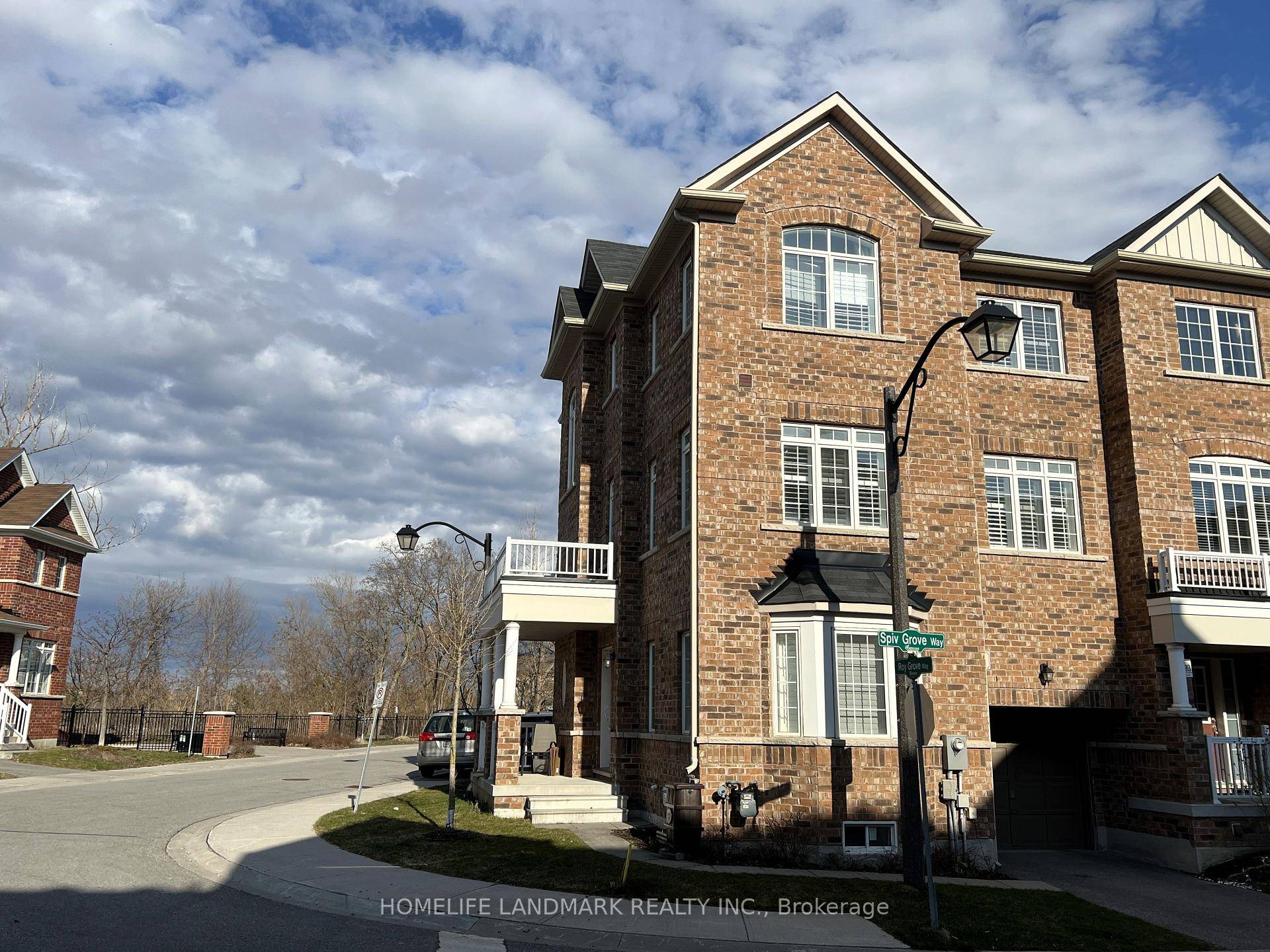 Markham Meadow 4 Br amp ; 3 Bathroom Townhome By Greenpark Homes In High Demand GreensboroughCommunity, Minutes Away From Mount Joy Go Station.