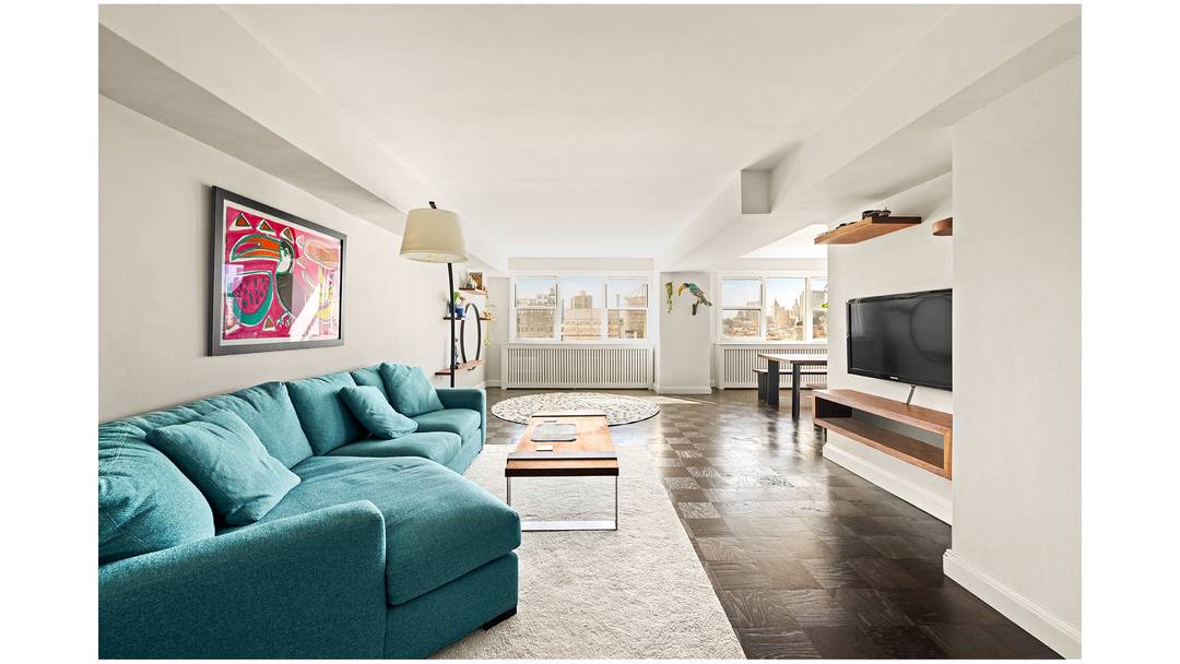 Rarely does a rental of this caliber hit the market especially in the heart of the West Village.