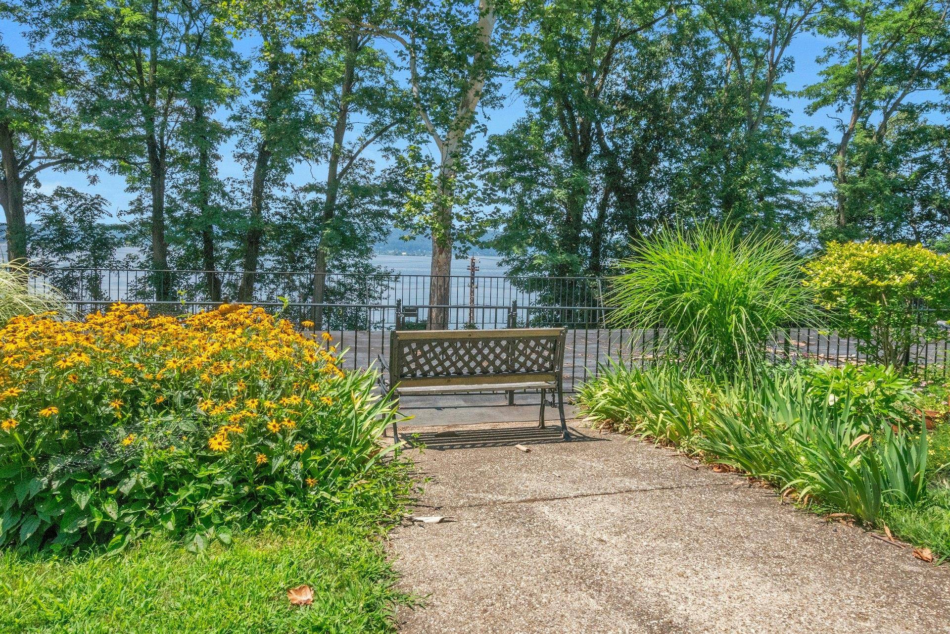 Nestled on the banks of the Hudson River, this cooperative community is close to the train, the village of Irvington, schools, and restaurants.