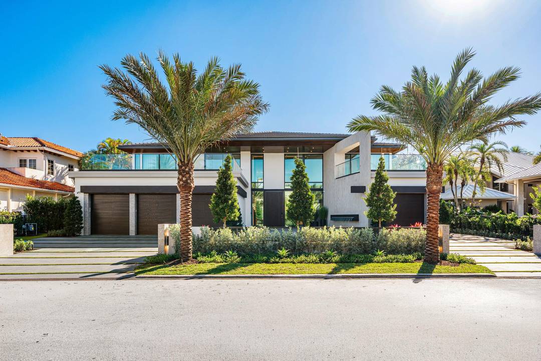 Set along 100 feet of pristine waterfront in Royal Palm Yacht amp ; Country Club, this spectacular residence is perfectly positioned across from the preserved natural sanctuary of Capone Island ...