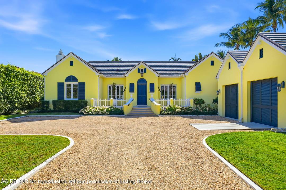 Rare opportunity to own an oversized 17, 000 sq.