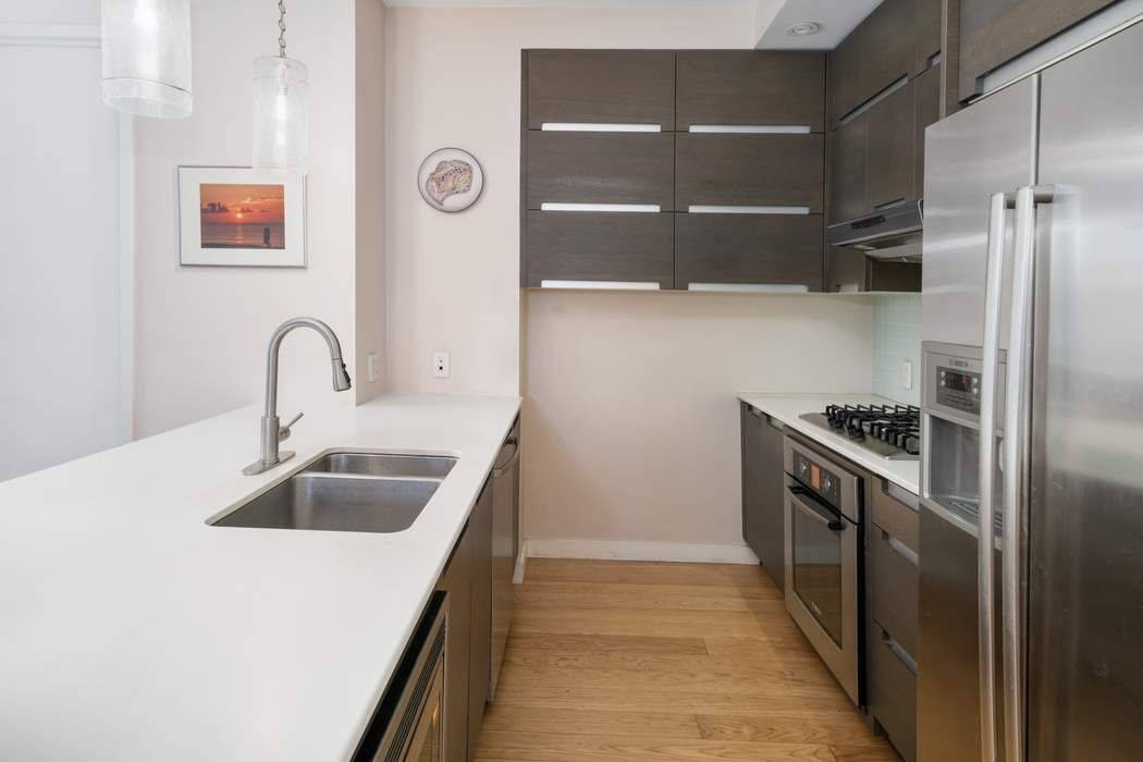 Rarely available 3 bedroom 2 bath condo at the heart of historic Clinton Hill !