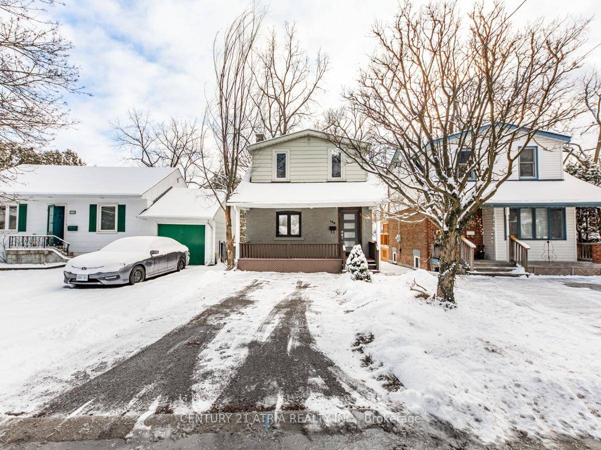 Excellent opportunity, Fully Renovated Two Storey Detached home in the heart of Richmond Hill, Very Spacious amp ; Bright, Walking distance to Millpond, Trails and parks, Minutes to Hospital, Library, ...