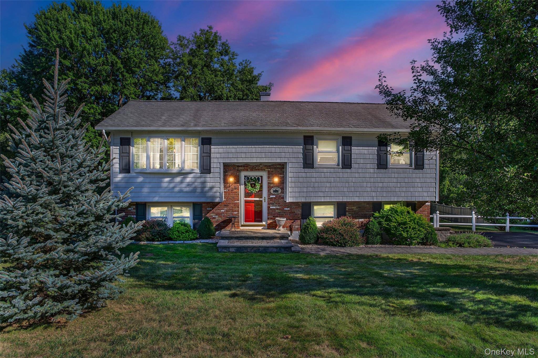 This well maintained 4 bedroom raised ranch located in Surrey Meadows, is just a short walk to a town park and local schools.