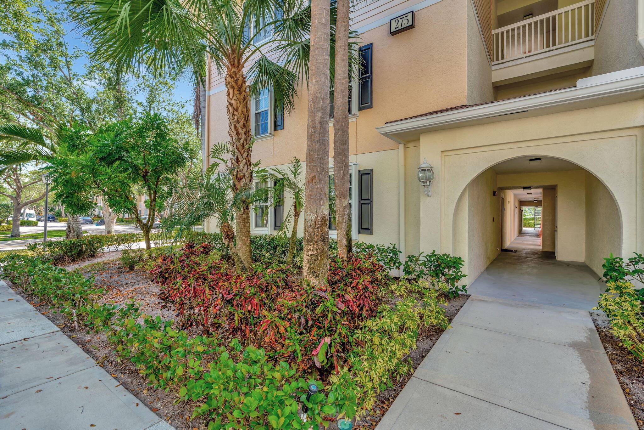 This spacious 1st floor, 3 bed, 2 bath corner unit is the perfect blend of comfort style.
