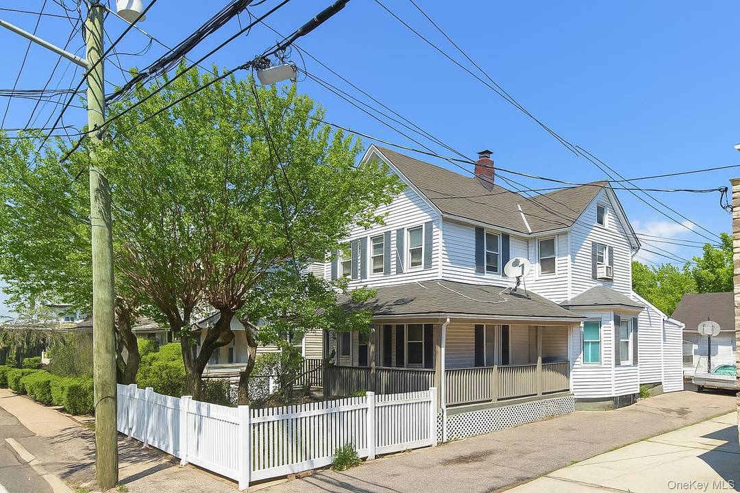 Welcome to this beautiful large colonial home in the heart of Franklin Square.