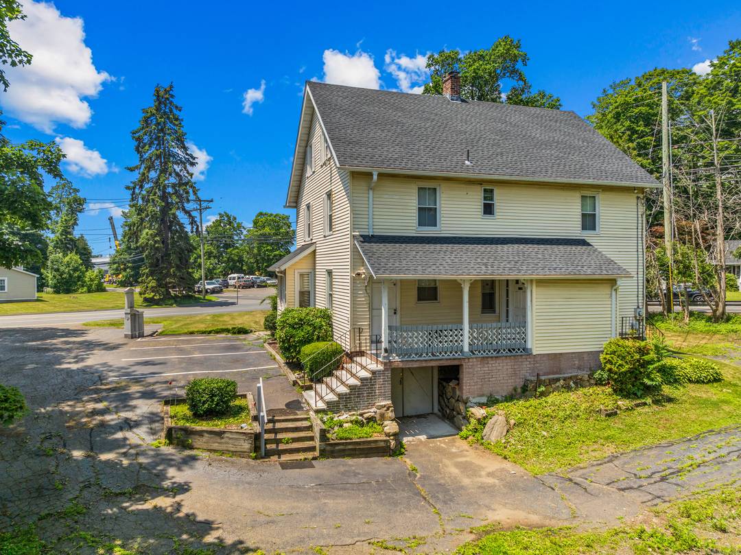 LOCATION, LOCATION, LOCATION !