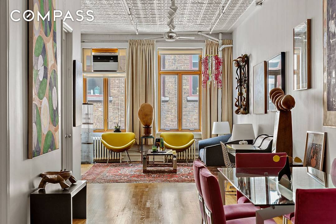 A true sanctuary in the heart of Chelsea, 107 West 25th Street, 5B offers the perfect balance of tranquility and urban energy.