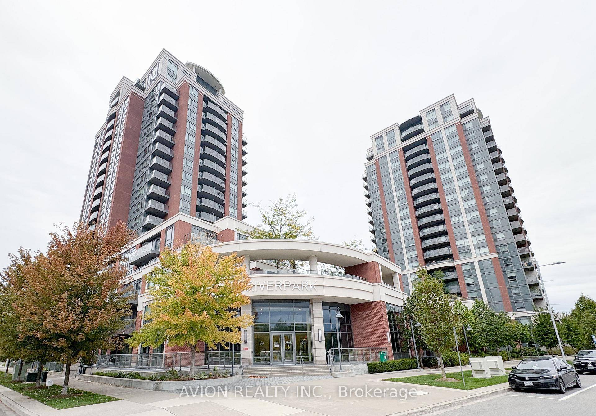 Bright and spacious 2 1 condo in the heart of Unionville, Downtown Markham !