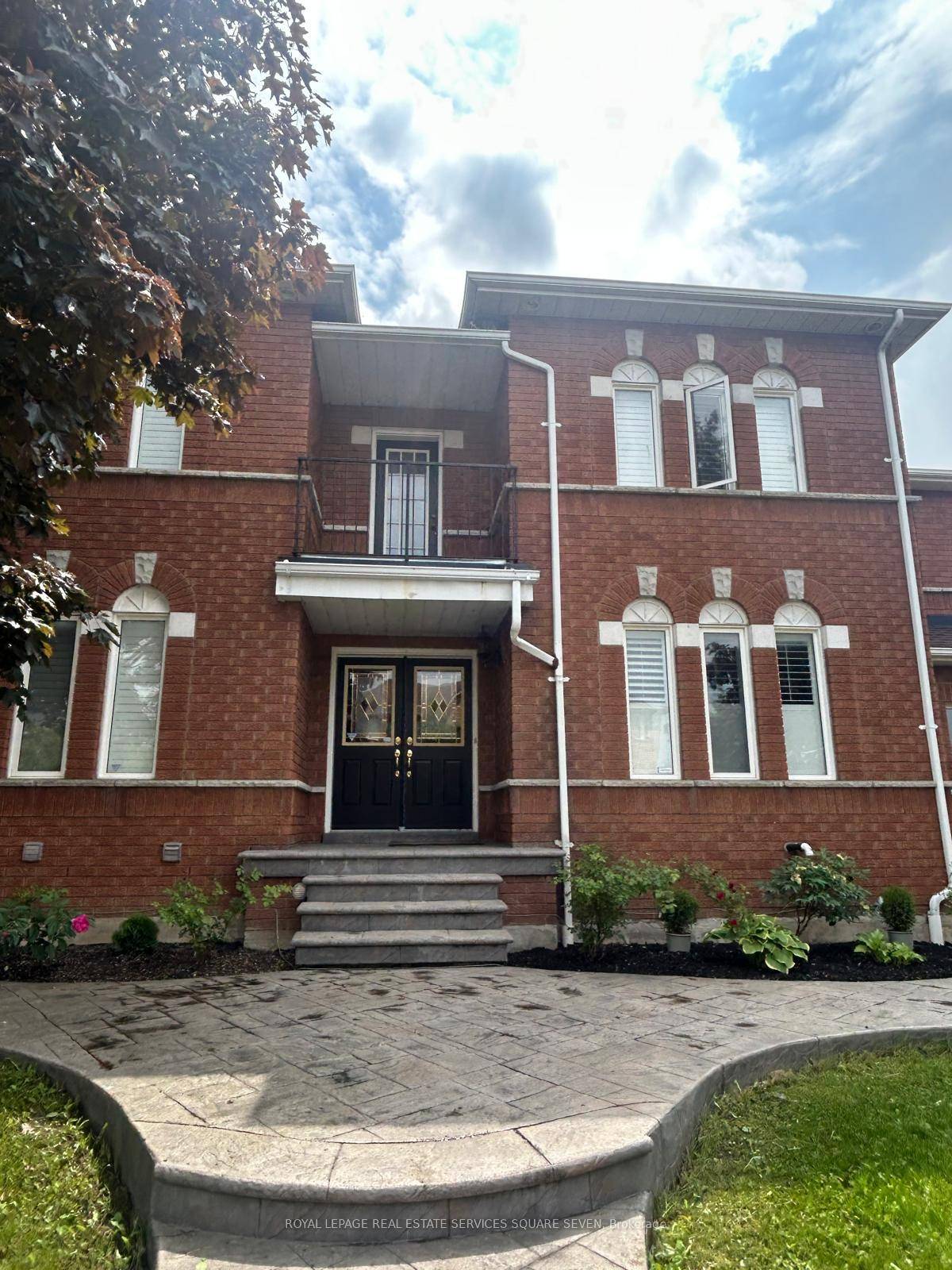 Beautiful Basement Apartment for Rent Spacious and bright 2 bedrooms basement apartment available in a stunning, family friendly neighborhood IN Bristol AND Mavis.