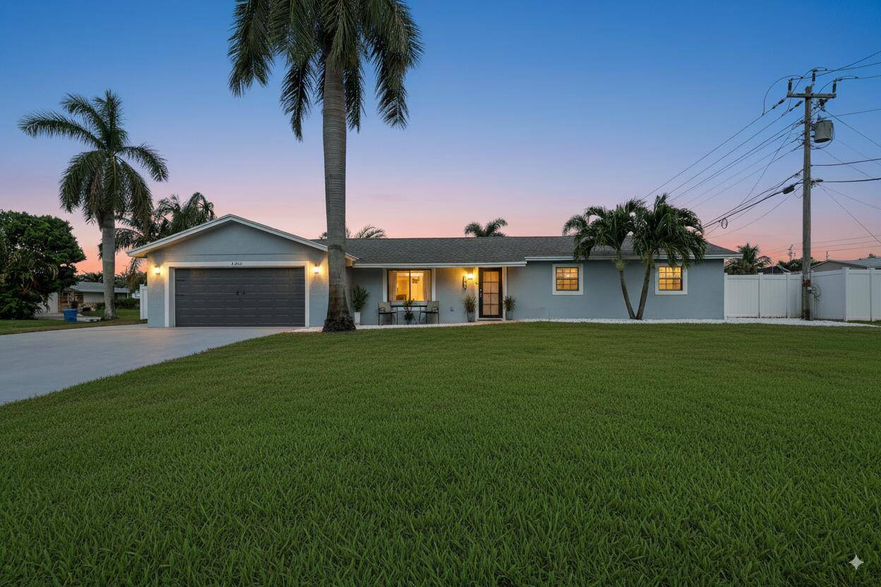 Welcome to your dream home in Boynton Beach !