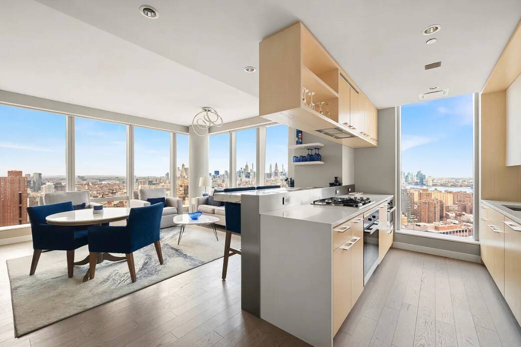 Perched on the 46th floor, Residence 46K at One Manhattan Square is a rare premier corner layout that has remained in high demand since the building's inception.