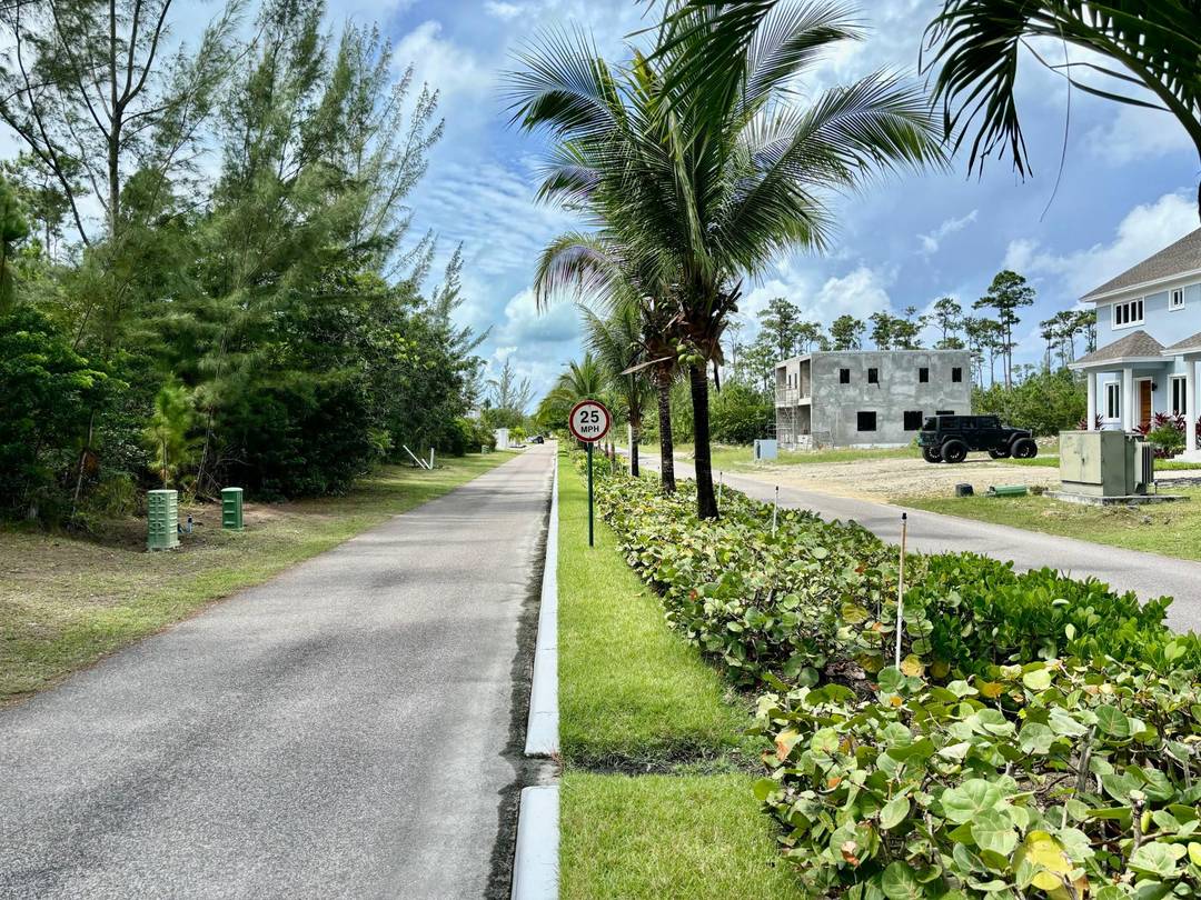 SEAHORSE DRIVE Land New-Providence