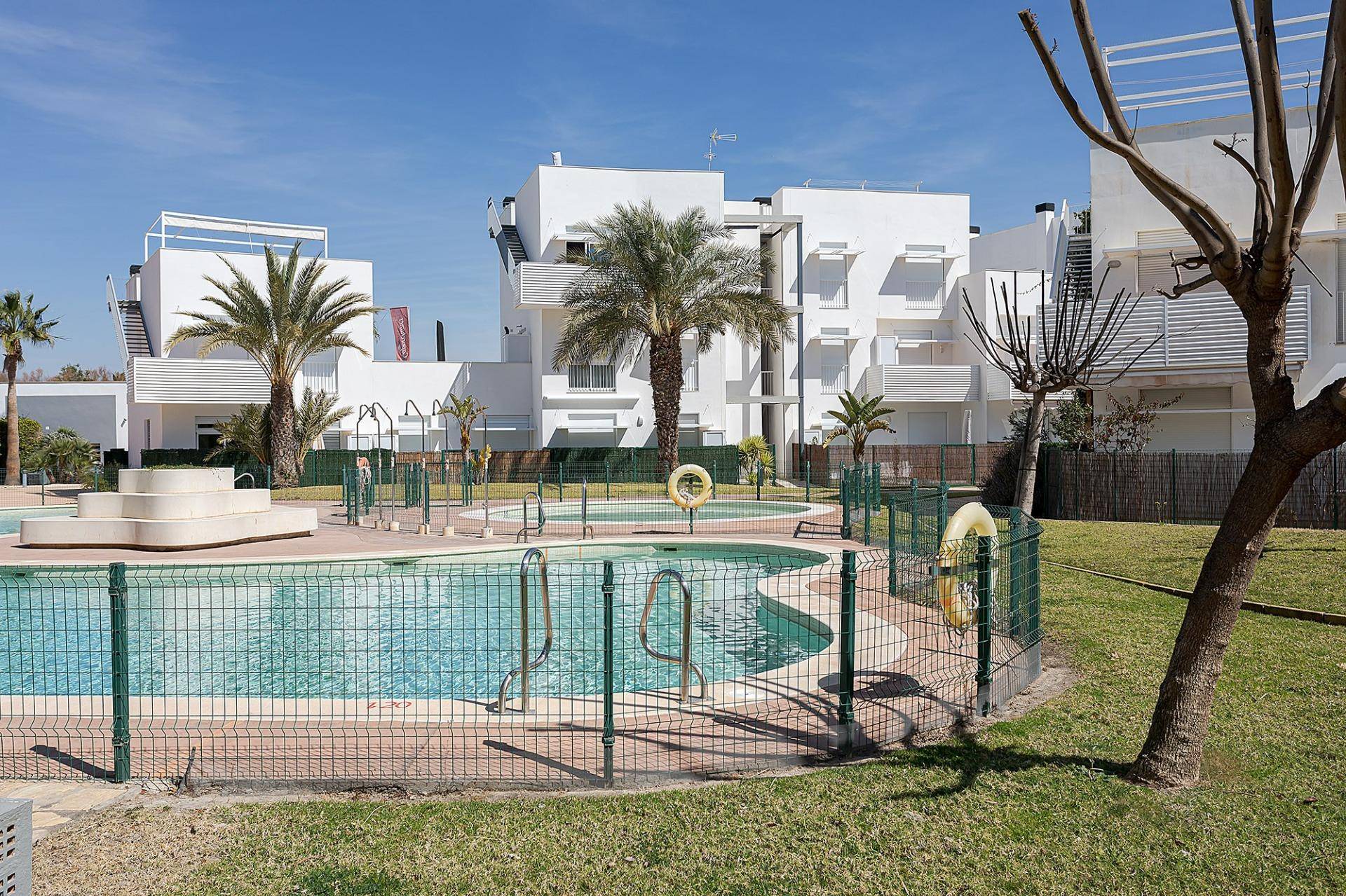 NEW BUILD RESIDENTIAL COMPLEX IN VERA New Build residential of apartments in Vera just 400m from the huge Vera beach named El Playazo.