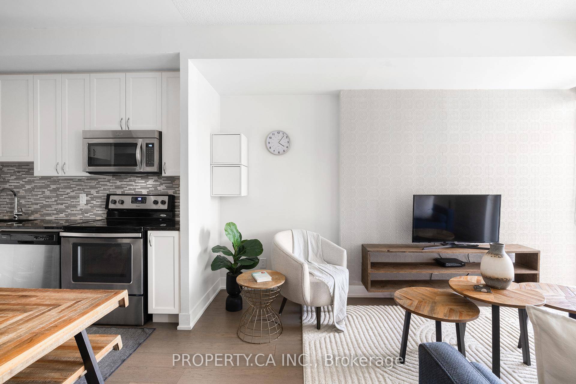 Welcome to 68 Merton Street Midtown living at its best.