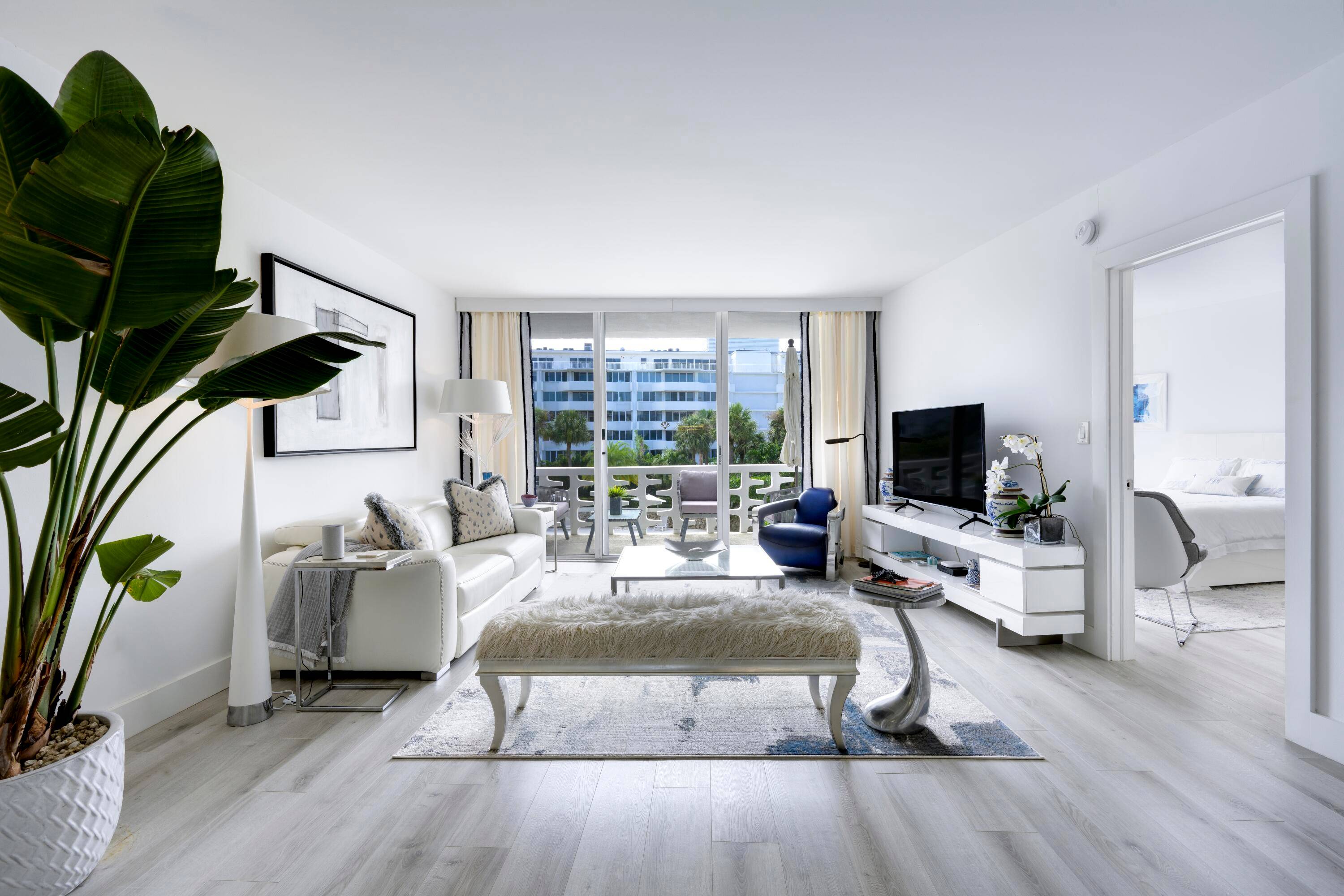 Step inside this exquisitely renovated 1 bedroom, 1 bath designer unit overlooking lush gardens, resort style pool and the Intracoastal.