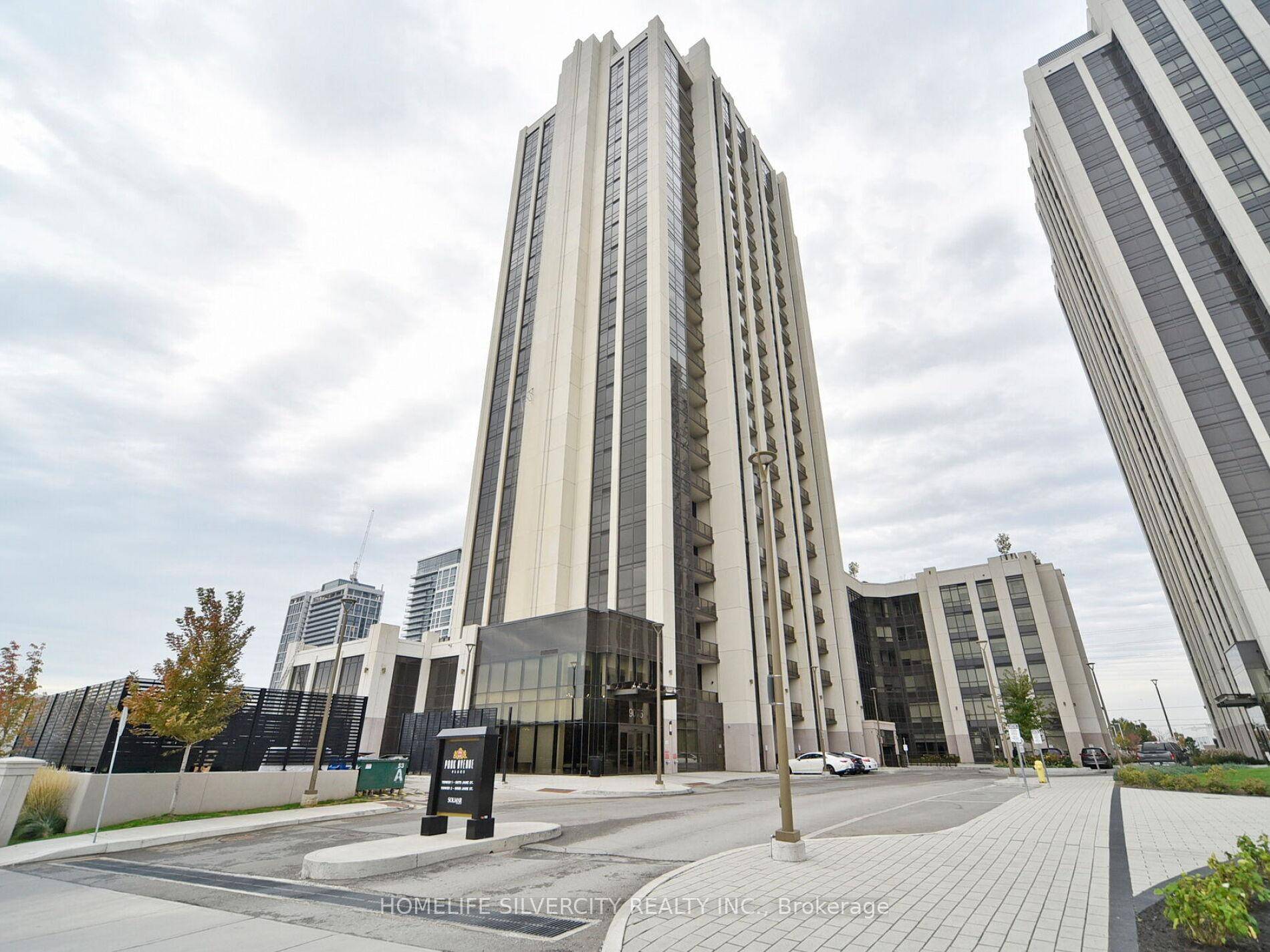 Welcome to the Stunning Park Avenue Place !