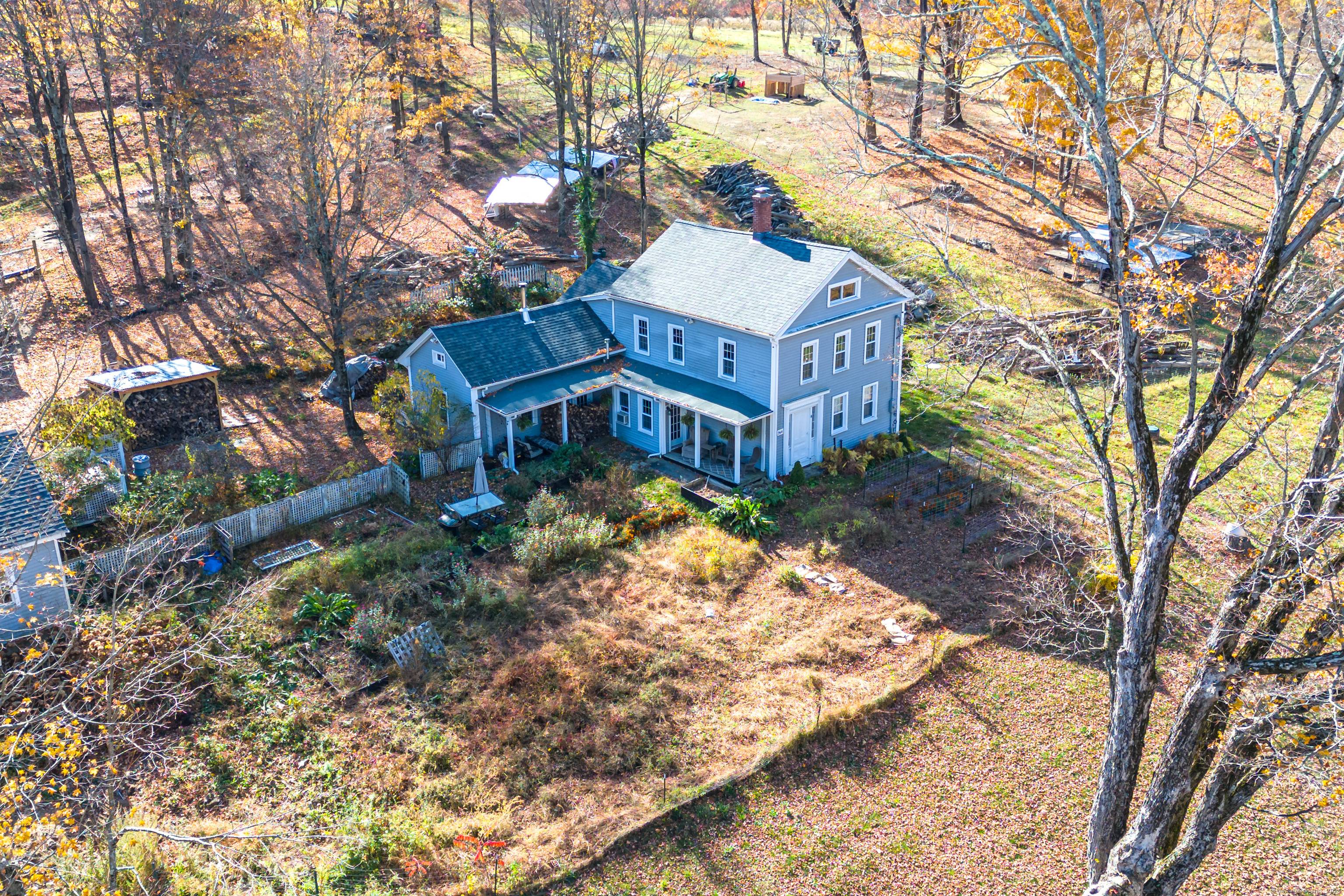 Charming Farmhouse Overlooking Litchfield Hills Welcome to a stunning slice of rural paradise !